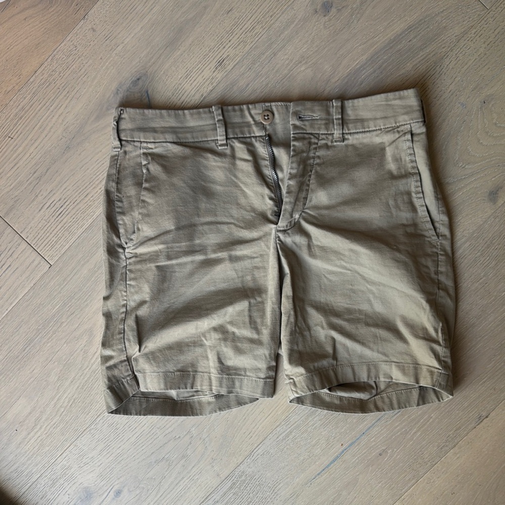Abercrombie & Fitch Tan Flat Front Shorts
